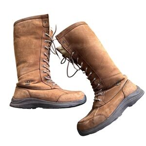 UGG ADIRONDACK TALL LACE UP CHESTNUT WATERPROOF SHEARLING Boot Size 9